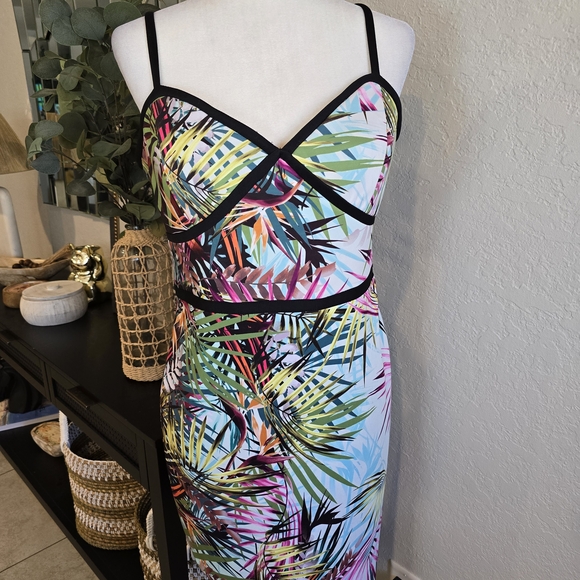 Guess Women’s Scuba Tropical Print Contrast Trim Bodycon Dress 12 - Picture 2 of 8